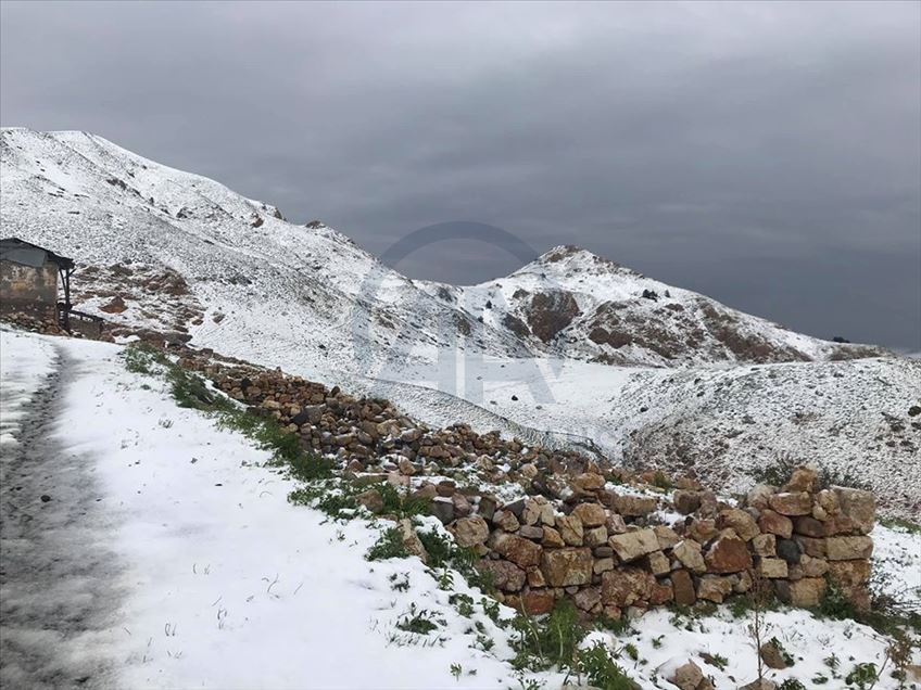 Mayısın son günlerinde Erzurum'da kar, Kars'ta dolu etkili oldu