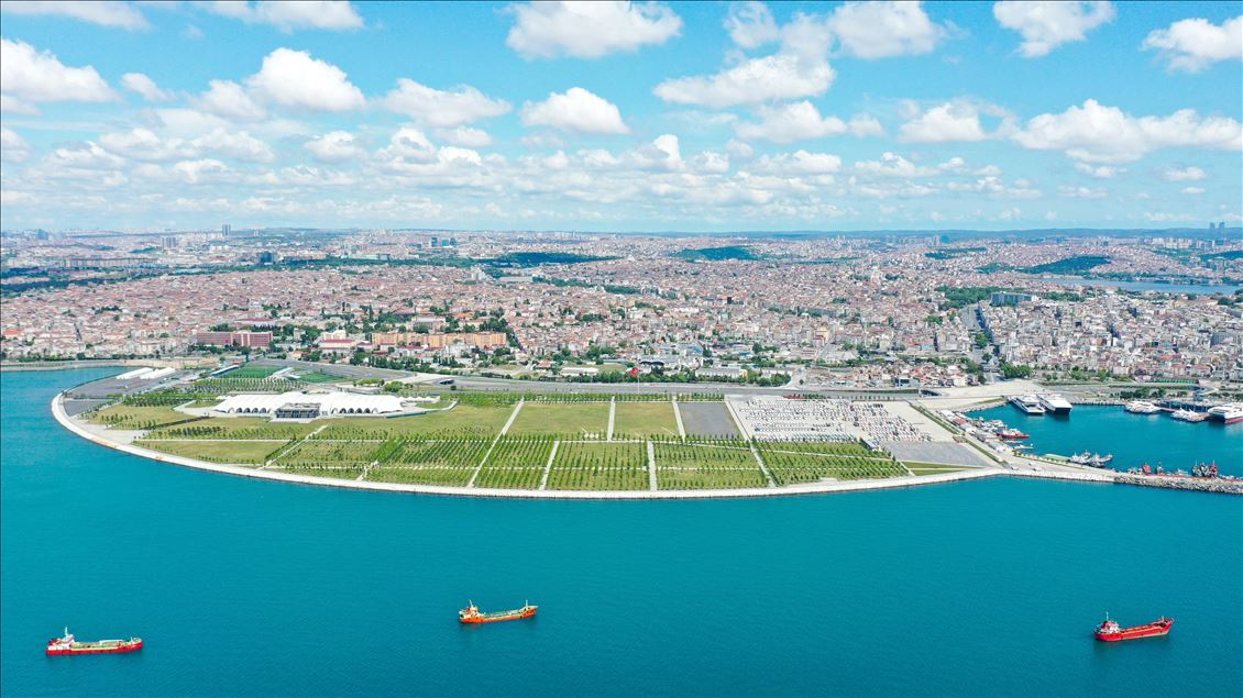 Bosphorus change color