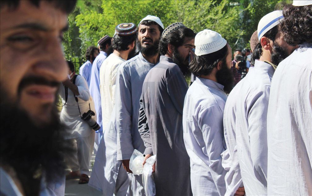 أعلنت أفغانستان، إطلاقها سراح 900 سج