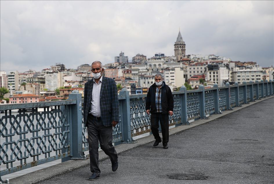 İstanbul'da "Evde kal" çağrısına kısmen uyuluyor