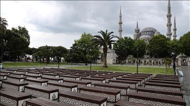 İstanbul'da 'Evde kal' çağrısına kısmen uyuluyor