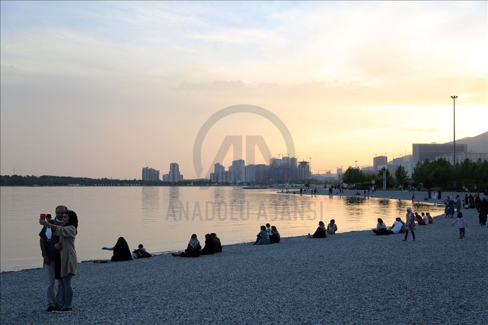 زندگی زیر سایه کرونا در پایتخت ایران