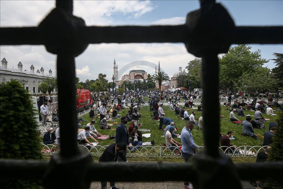 Turkey resume mass prayers

