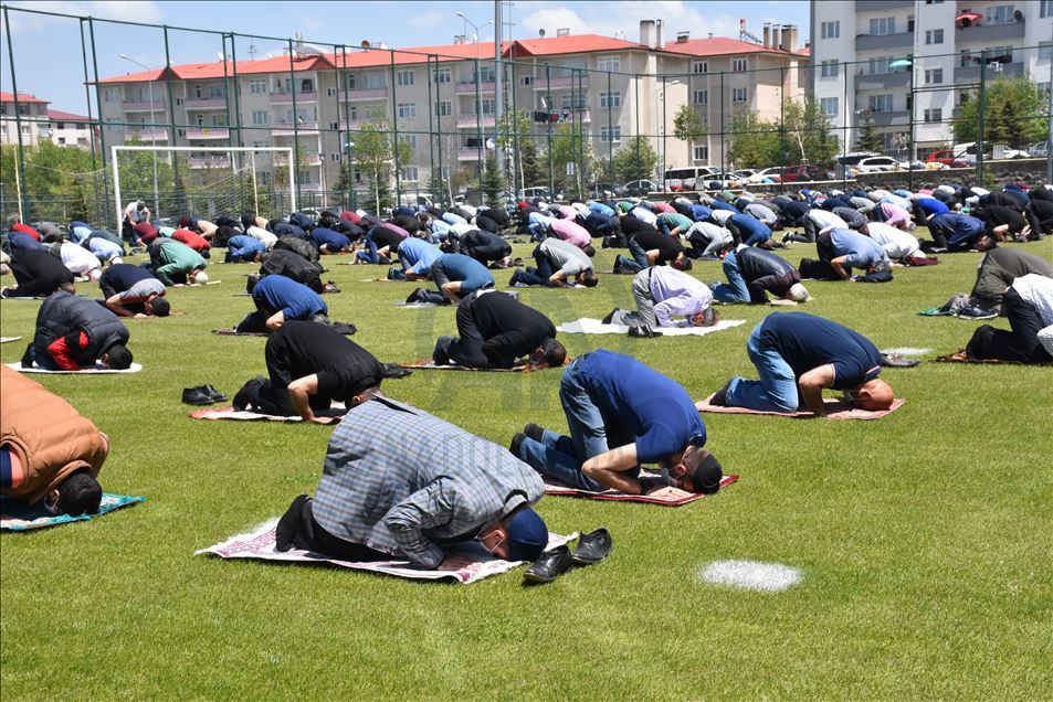 بازگشایی مجدد مساجد در سراسر ترکیه/ ارزروم