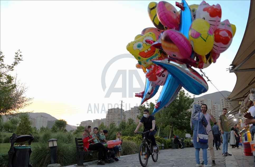 زندگی زیر سایه کرونا در پایتخت ایران