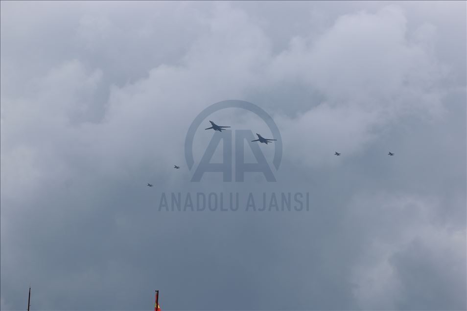 Avionët ushtarakë amerikanë fluturuan mbi Shkup, përshëndetën anëtarësimin në NATO
