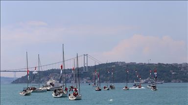 Fetih coşkusu İstanbul Boğazı'nda başladı