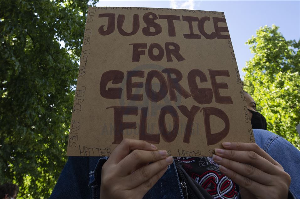 Almanya’da George Floyd protestosu