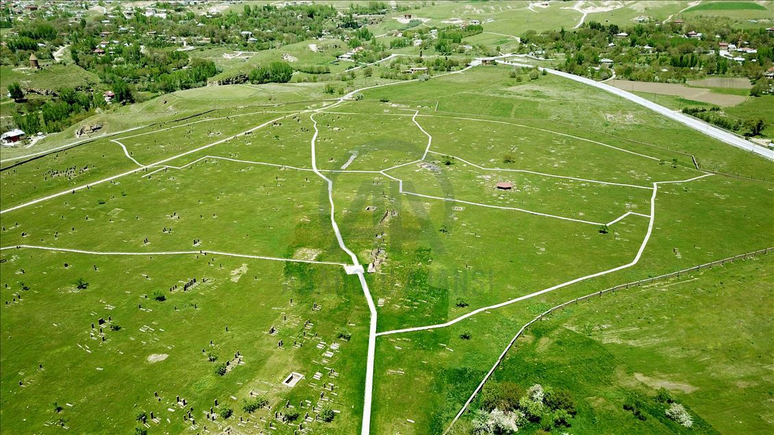 Yeryüzü cenneti "Nemrut" ile Anadolu'nun "Orhun Abidelerinde" Kovid-19 sessizliği