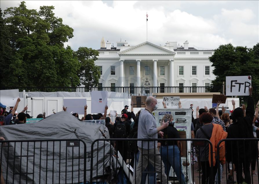 Washington'daki Floyd protestosunda arbede