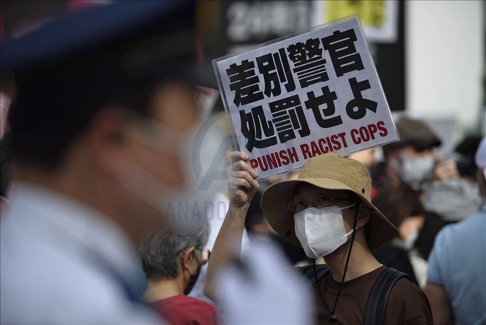 Tokyo'da polis şiddetine karşı protesto
