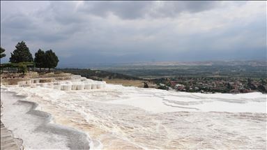 Pamukkale 1 Haziran'da misafirlerini daha "beyaz" karşılayacak