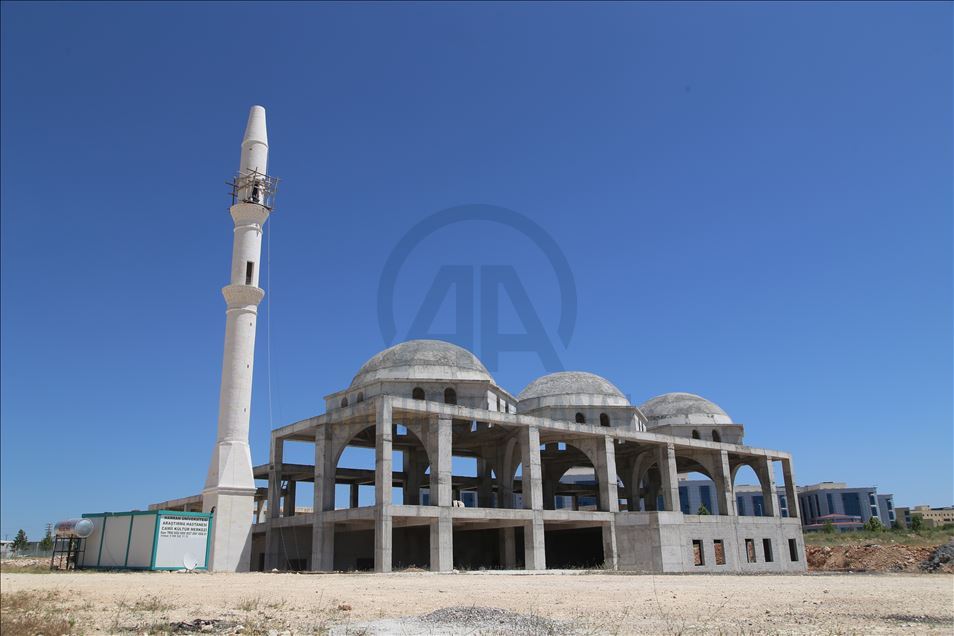 Majstor Mustafa u Turskoj godinama gradi minarete od kamena 