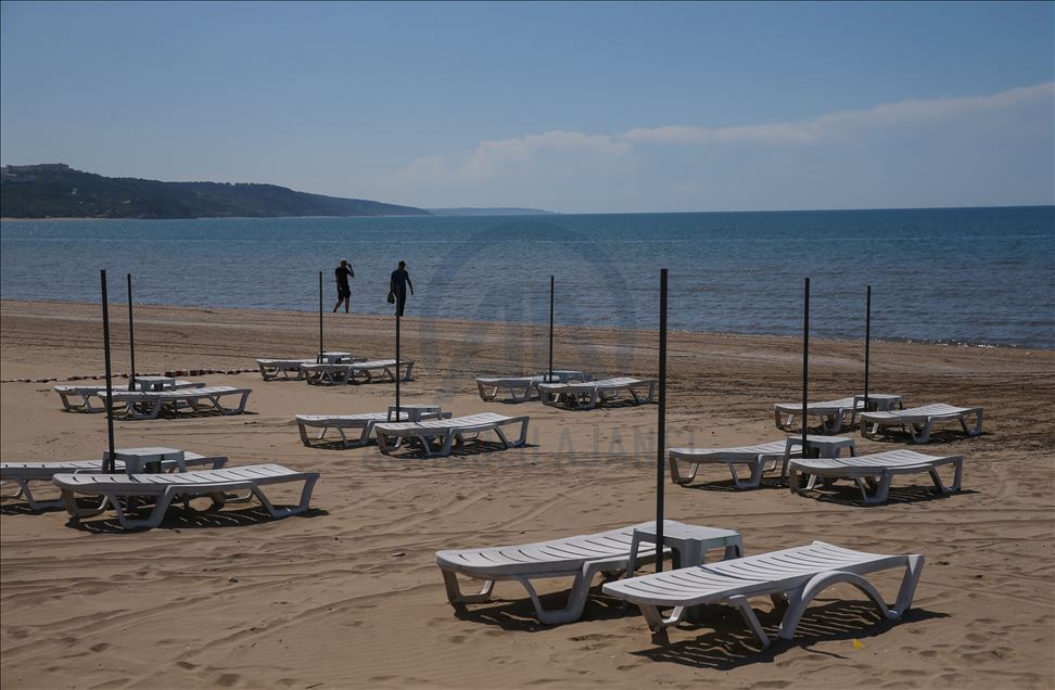 شواطئ إسطنبول جاهزة لضيوف موسمها الجديد
