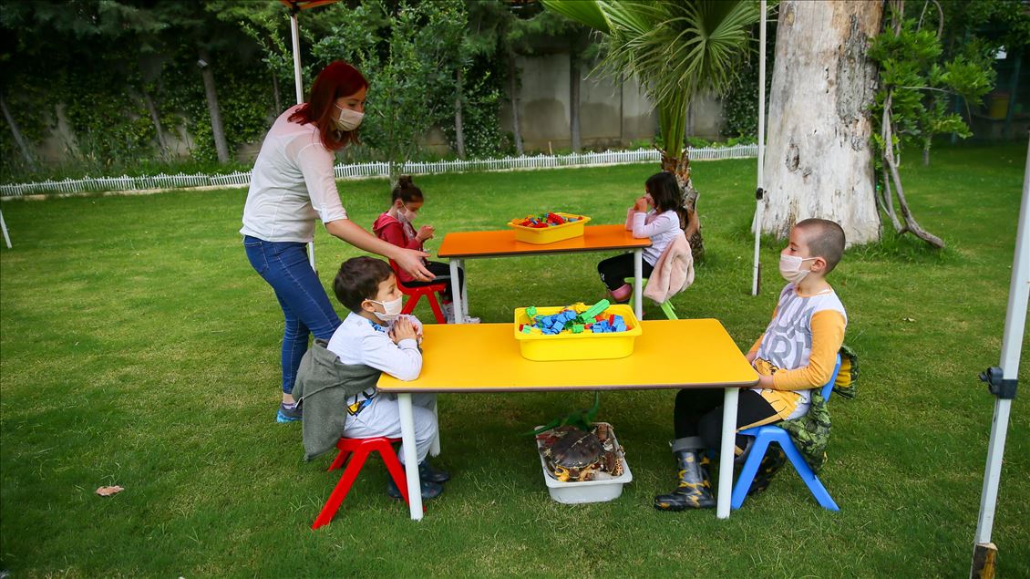 Kindergartens re-open in Turkey