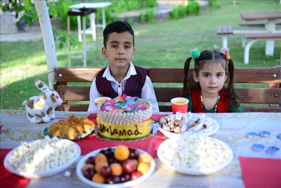 كۆرۆنا گهرمو گوڕی ئاههنگی یادی لهدایكبوون و رۆژی جیهانی منداڵانی ساردکردووەتەوە
