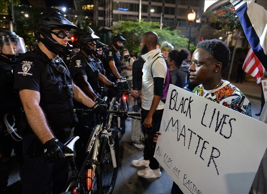 Minneapolis'te bir siyahinin öldürülmesiyle başlayan protestolar ülke genelinde kaosa dönüştü
