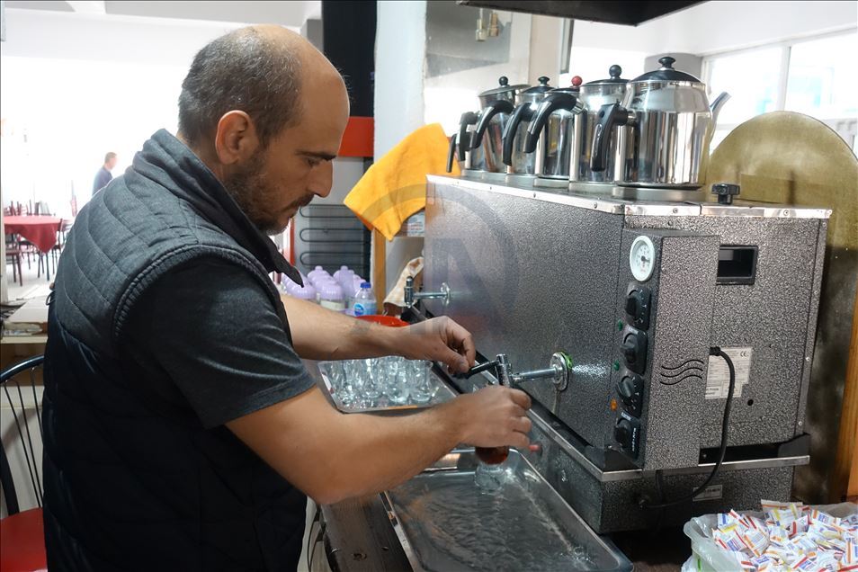 Restoran ve kafeler yeniden açıldı