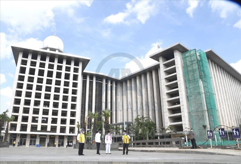 Jokowi tinjau Masjid Istiqlal dalam rangka kesiapan kenormalan baru
