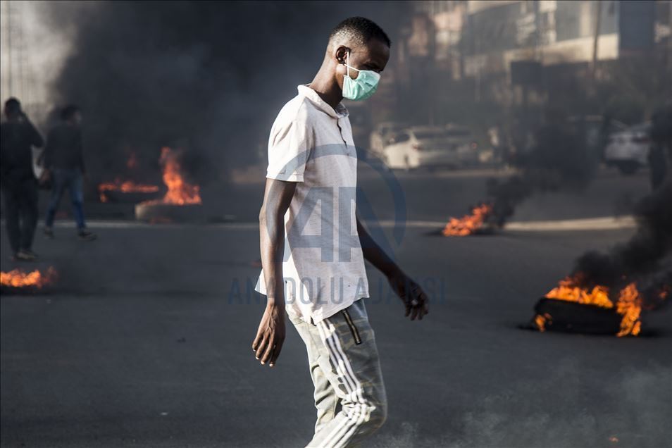В Судане чтят память демонстрантов, погибших год назад в Хартуме 19