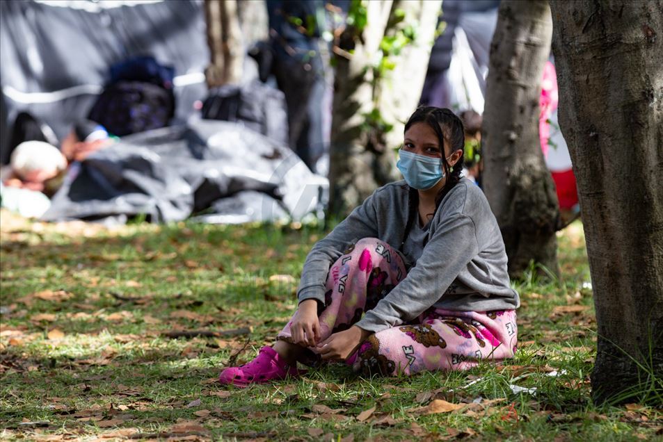 Colombia: venezolanos desalojados enfrentan otra crisis viviendo como personas sin hogar en un campamento durante la pandemia de COVID-19