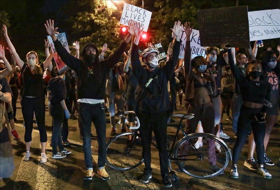 US: Thousands gather in DC to protest Floyd’s death