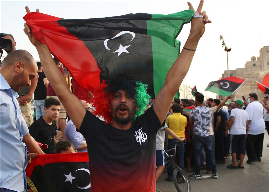 Libyalılar Trablus idari sınırlarının kontrol altına alınmasını kutladı