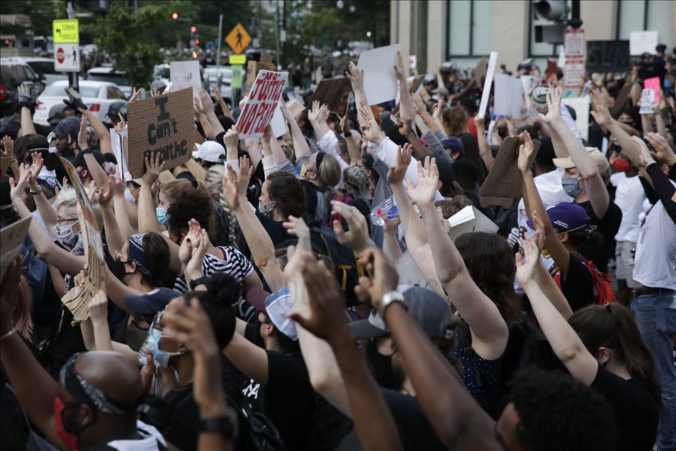 SAD: Nastavljeni protesti demonstranata zbog ubistva Floyda - WASHINGTON  