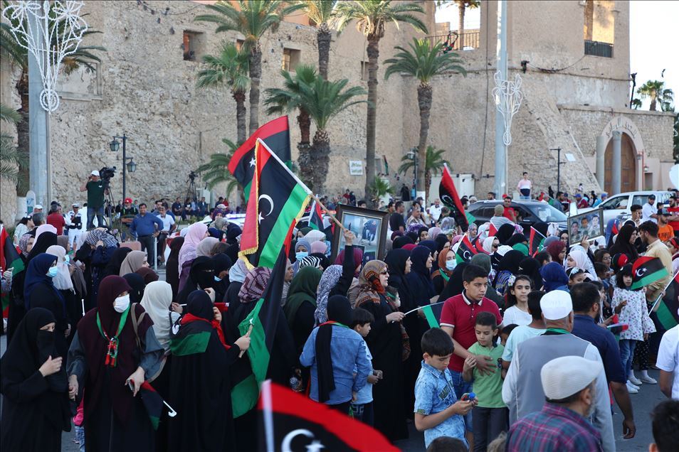 Libyalılar Terhune ve Beni Velid'in kontrol altına alınmasını kutladı
