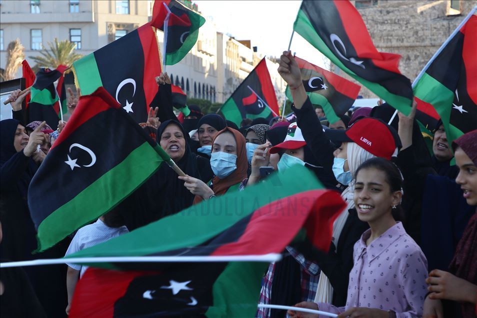 Libyalılar Terhune ve Beni Velid'in kontrol altına alınmasını kutladı