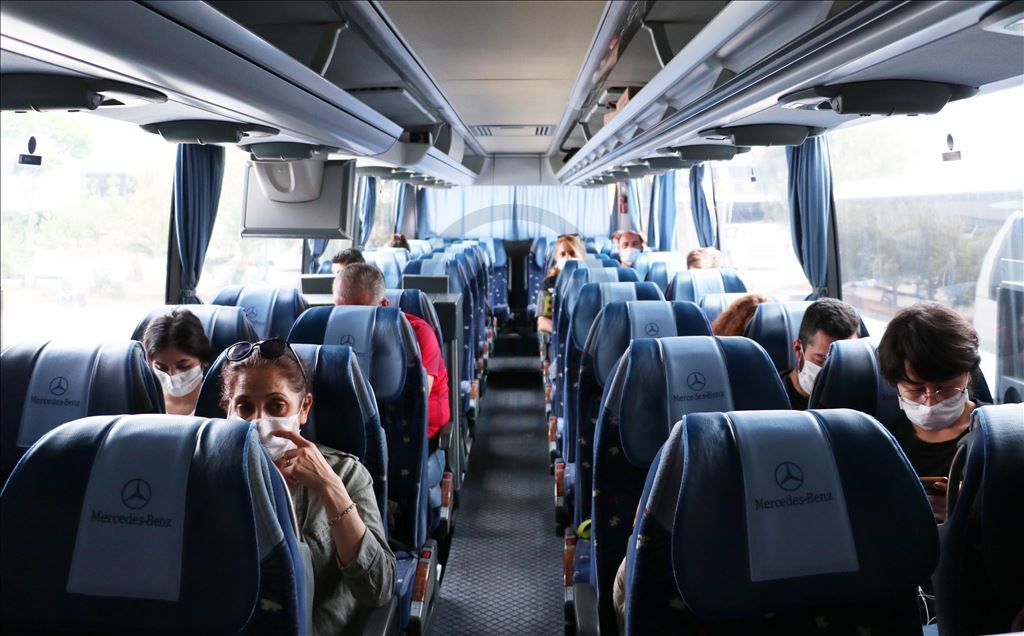 Yolcular da otobüs firmaları da "yeni normale" uyum sağladı