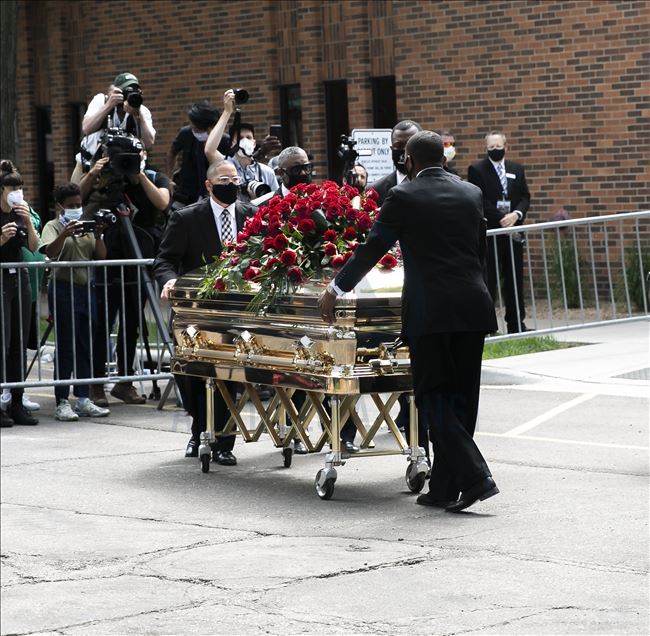 George Floyd için ilk cenaze töreni Minneapolis'te düzenlendi