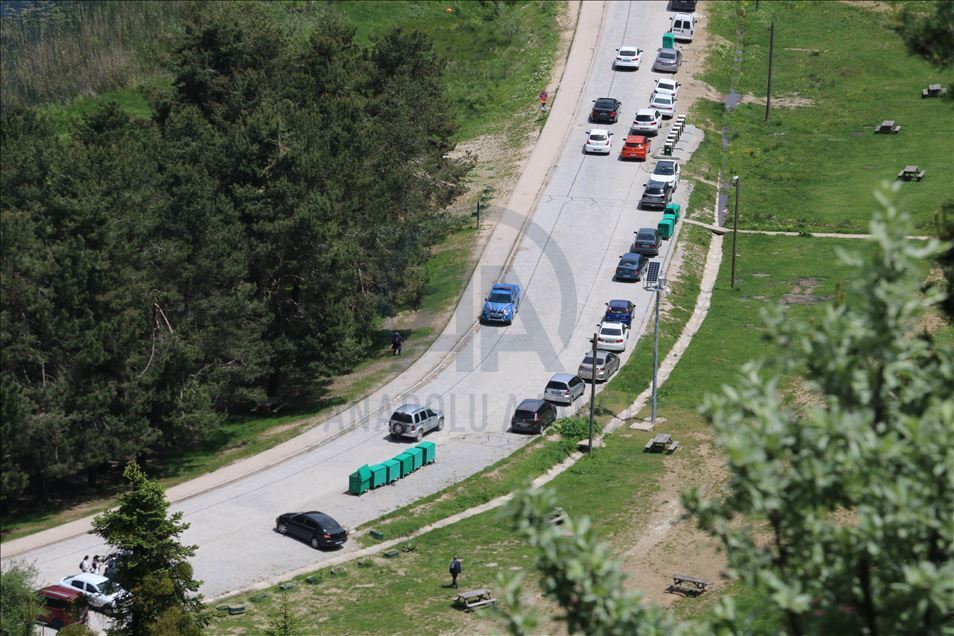 Gölcük ve Abant tabiat parklarında ziyaretçi hareketliliği