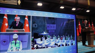 Cumhurbaşkanı Erdoğan, Yusufeli Barajı 3 Milyonuncu Beton Dökümü, Bayburt Demirözü Sulaması, Rize Merkez ve Güneysu İlçeleri ile Taşlıdere Vadisi Islahı 5. Kısım Hizmete Alma Töreni'ne canlı bağlantıyla katıldı