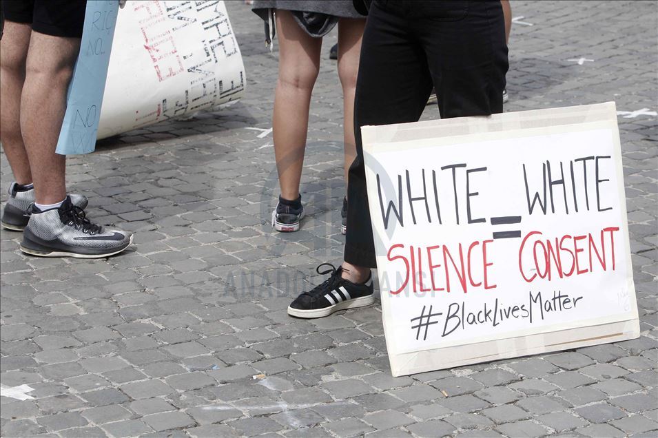 Marchas contra el racismo se toman Madrid y Roma 