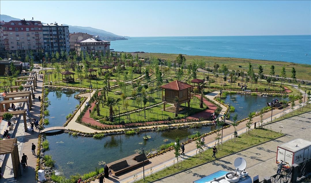 Karadeniz manzaralı "Millet Bahçesi" vatandaşın beğenisini topladı
