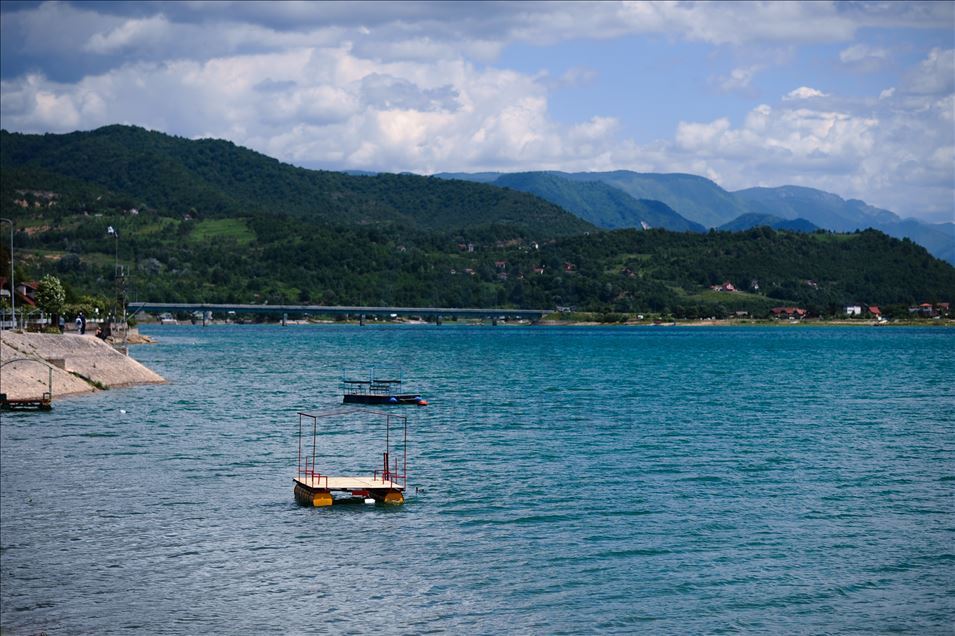 Obale Jablaničkog jezera prazne zbog koronavirusa: Uskoro očekuju posjetioce