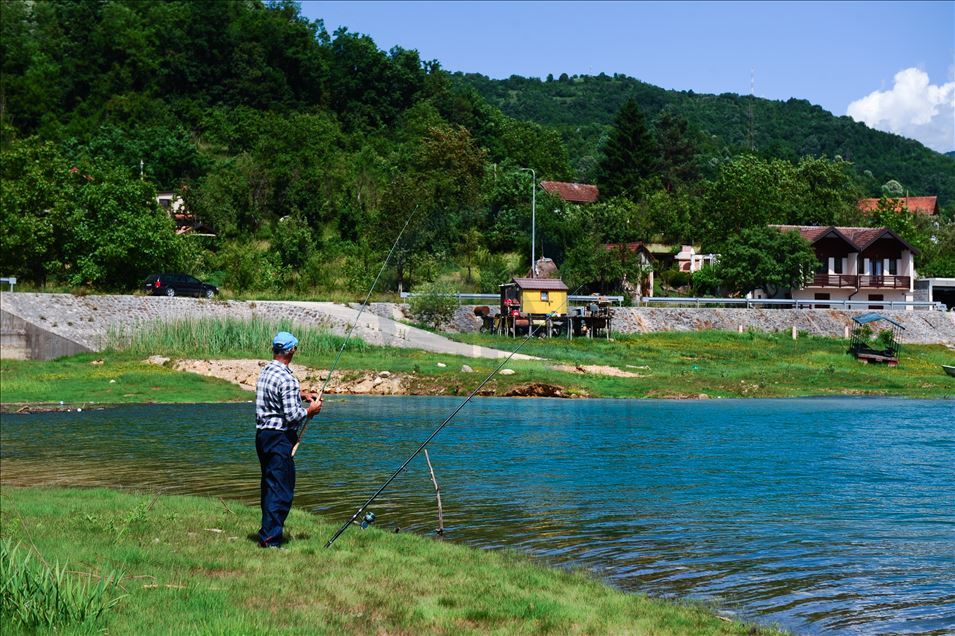 Obale Jablaničkog jezera prazne zbog koronavirusa: Uskoro očekuju posjetioce