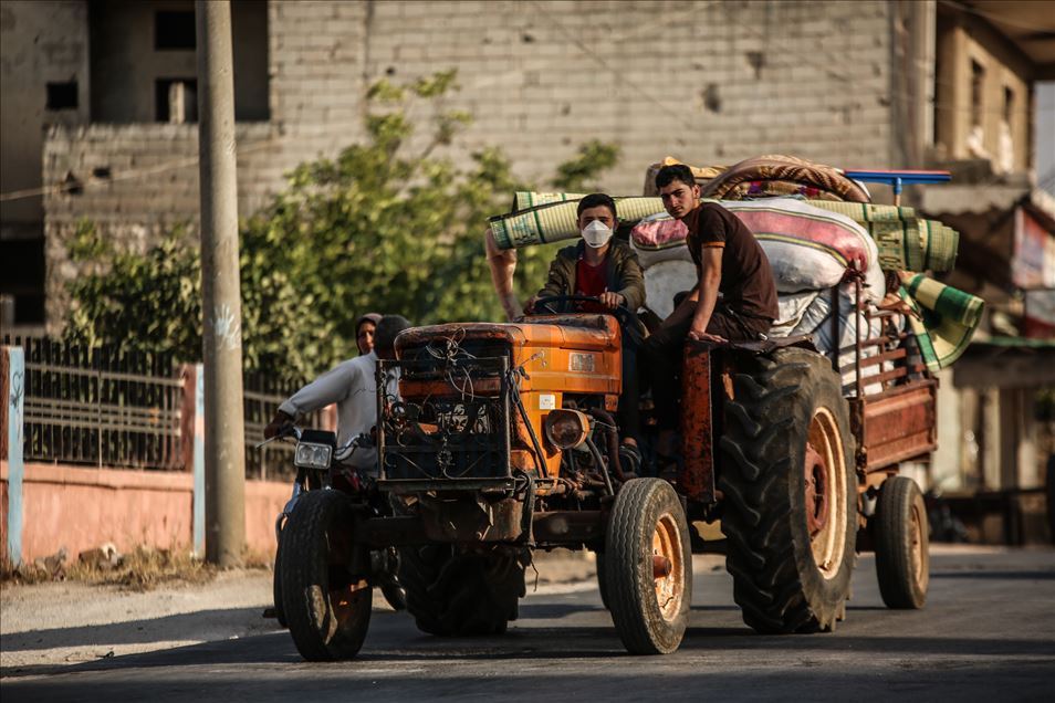 نزوح نحو 6 آلاف مدني جراء قصف روسي شمالي سوريا  