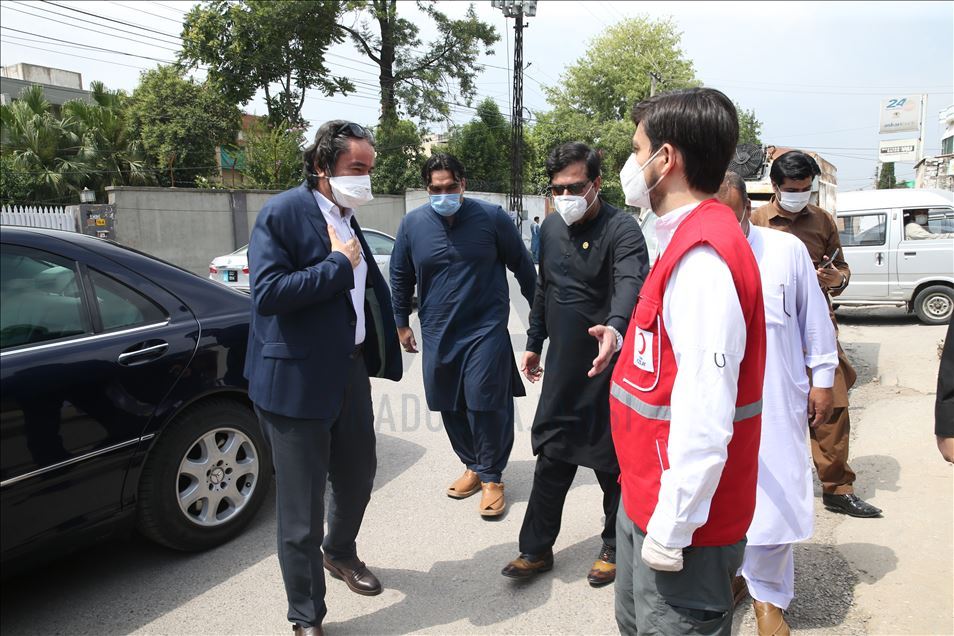 Roketsan'dan Türk Kızılay aracılığıyla 1000 Pakistanlı aileye gıda yardımı