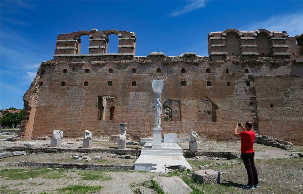 Turquía: el Acrópolis de Pérgamo reabre sus puertas durante la nueva normalización en Esmirna