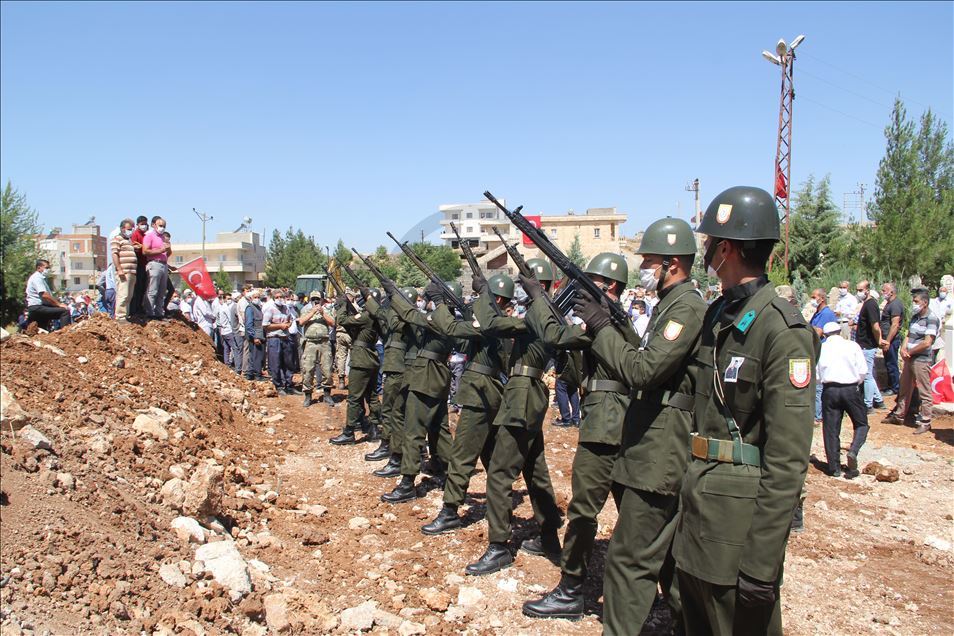 Şehit Piyade Uzman Çavuş İdris Mağat, Midyat'ta son yolculuğuna uğurlandı