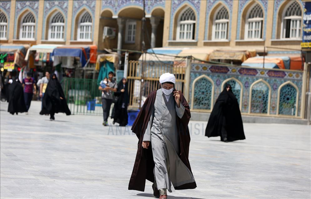 İran'da Kovid-19'un ortaya çıktığı Kum'da yasaklar kaldırılsa da halk, evden çıkmıyor