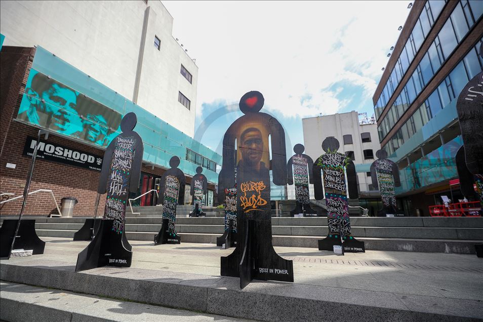 Одну из улиц в Бруклине расписали словами «Black Lives Matter»