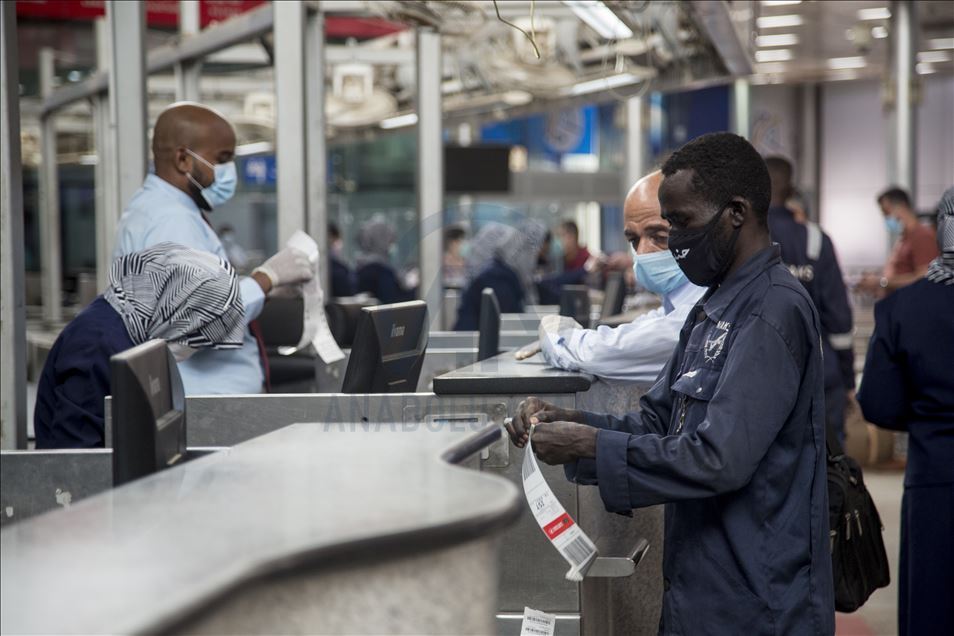 تركيا تجلي 286 من رعاياها في السودان