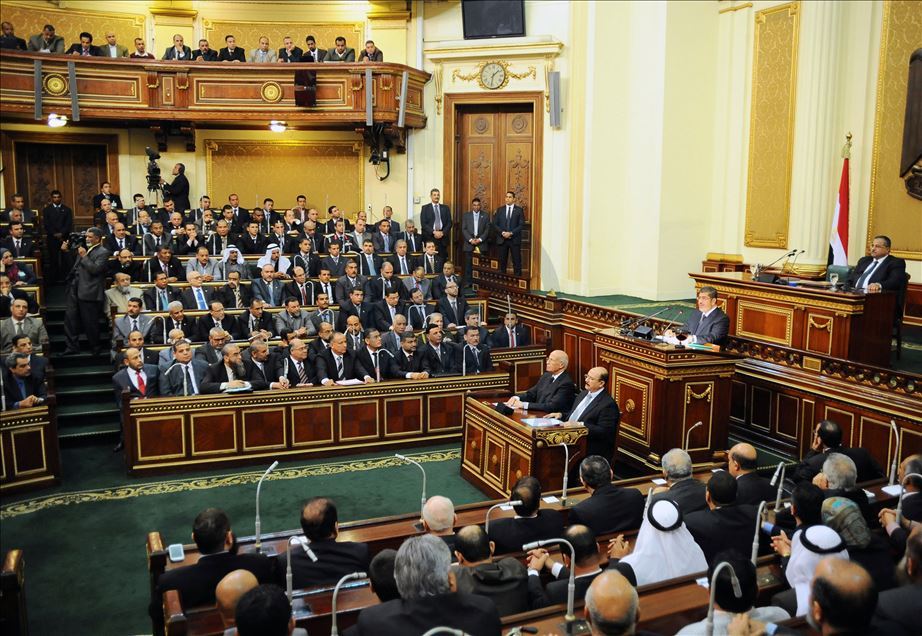 Mısır'da "ilklerin" Cumhurbaşkanı Mursi'nin mahkeme salonundaki vefatının üzerinden bir yıl geçti