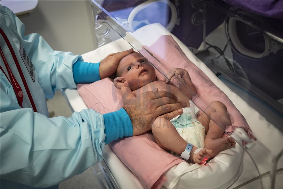 На лечение в Турцию из Украины доставлен младенец

