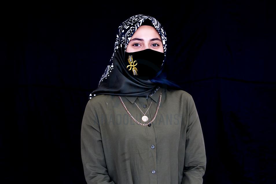 Diyarbakırlı kadınlardan kişiye özel maske tasarımı