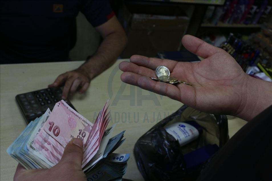 الليرة التركية تنعش أسواق إدلب السورية
