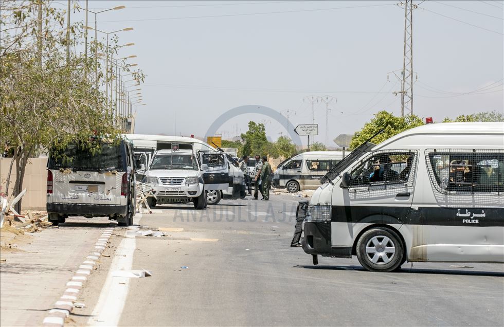 تونس.. محتجون يطالبون بإطلاق سراح أحد موقوفي "حراك الكامور"
